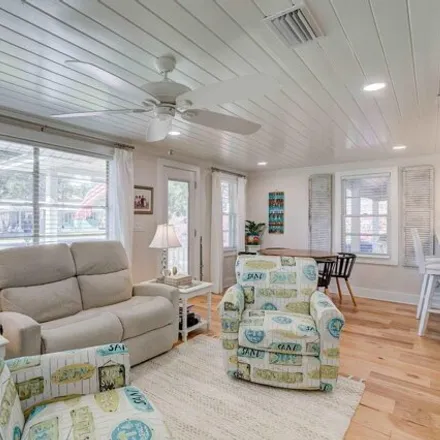 Image 7 - 5252 Baldwin Avenue, Orange Beach, AL 36561, USA - House for sale