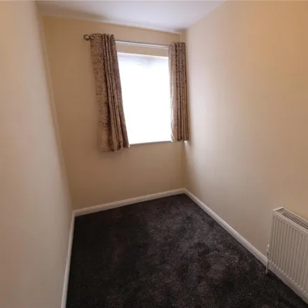 Image 6 - South Road, Burnt Oak, London, HA8 0AJ, United Kingdom - Apartment for rent