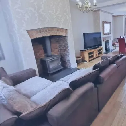 Rent this 5 bed townhouse on Bala in LL23 7RT, United Kingdom