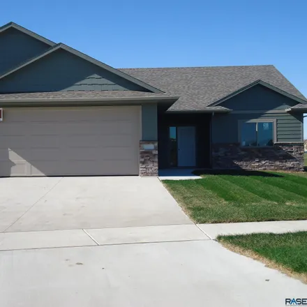 Buy this 3 bed house on 5044 South Graystone Avenue in Sioux Falls, SD 57108