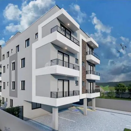 Buy this 3 bed apartment on Rua Antônio Gonçalves Dias in Vargem Grande, Pinhais - PR