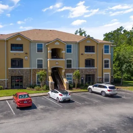Image 1 - 8539 Gate Parkway West, Jacksonville, FL 32216, USA - Condo for sale