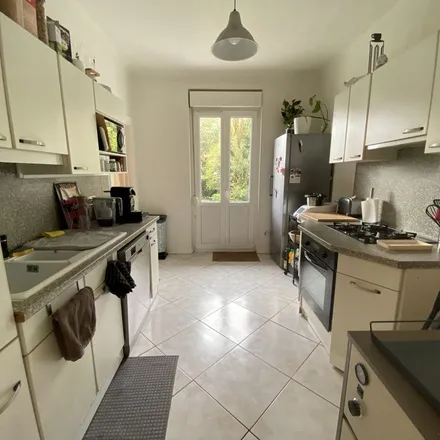 Rent this 3 bed apartment on 7 Rue Charles Pêtre in 57950 Metz, France