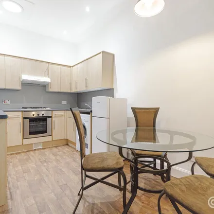Image 3 - 9A Cornwall Street, City of Edinburgh, EH3 9AS, United Kingdom - Apartment for rent