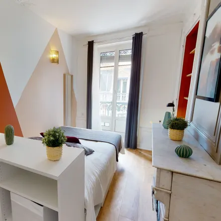Rent this 5 bed room on 29 rue Gasparin
