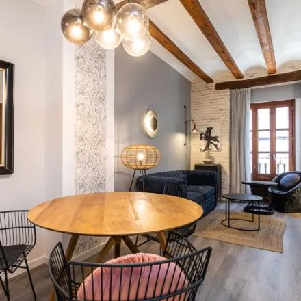 Rent this 5 bed apartment on Carrer del Botànic in 29, 46008 Valencia