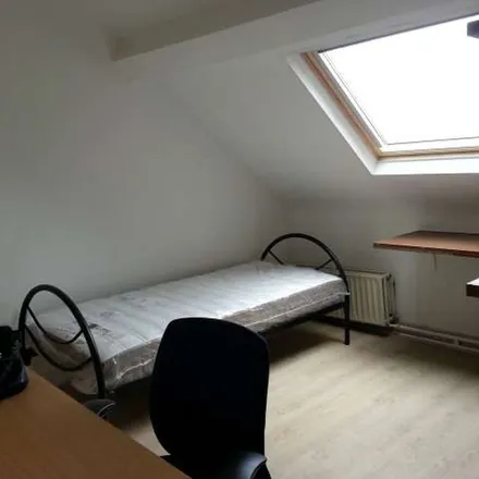 Rent this 3 bed apartment on Rue de la Procession - Processiestraat 24 in 1070 Anderlecht, Belgium