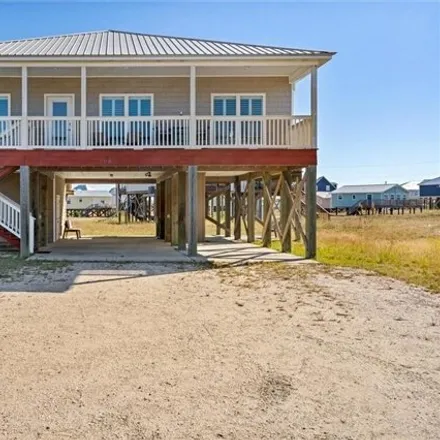 Buy this 3 bed house on 106 Pushmataha Court in Dauphin Island, AL 36528