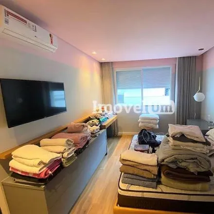 Buy this 3 bed apartment on Alameda Lorena 706 in Cerqueira César, São Paulo - SP