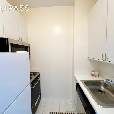 Image 3 - 520 East 72nd Street, New York, NY 10021, USA - Apartment for rent