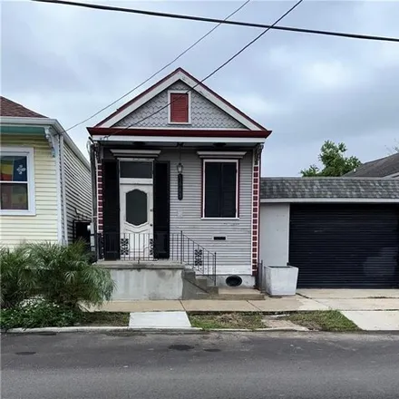 Buy this 2 bed house on 1613 North Prieur Street in New Orleans, LA 70116