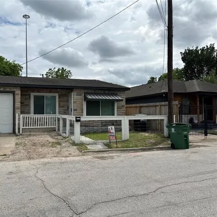 Image 2 - 1254 East 32nd Street, Houston, TX 77022, USA - House for rent
