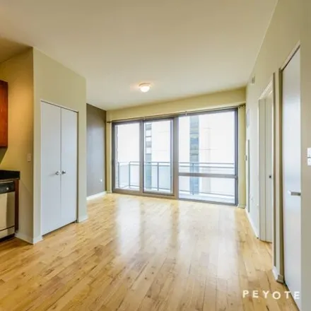 Image 5 - One Place, 1 East 8th Street, Chicago, IL 60605, USA - Condo for rent