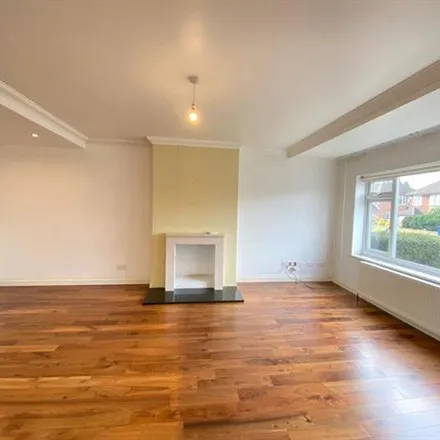 Rent this 3 bed apartment on Ellsworth Road in High Wycombe, HP11 2TX