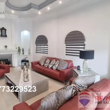 Buy this 3 bed house on Privada Emiliano Zapata in Buena Vista, 62130 Cuernavaca