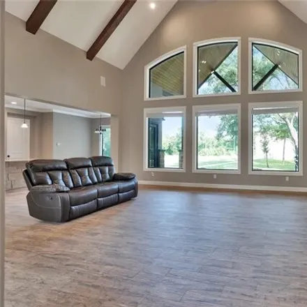 Image 4 - 403 W Spreading Oaks Ave, Friendswood, Texas, 77546 - House for sale