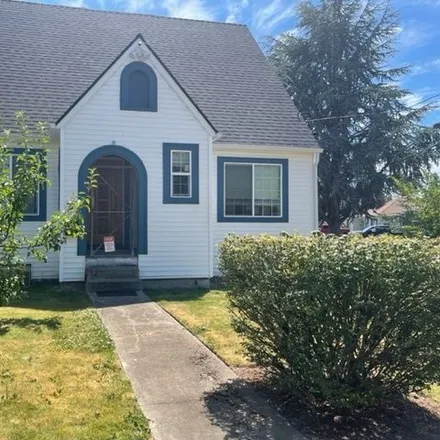 Buy this 4 bed house on 2275 Center Street Northeast in Salem, OR 97301