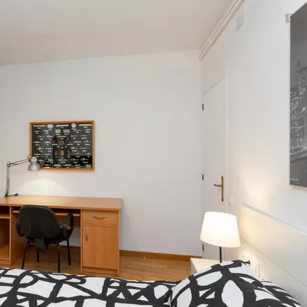 Image 2 - Carrer de Dolors Masferrer i Bosch, 20, 08028 Barcelona, Spain - Apartment for rent