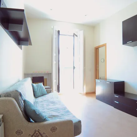 Rent this 1 bed apartment on Madrid in Taller Puntera S.L., Plaza del Conde de Barajas