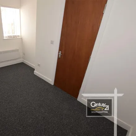 Image 3 - Meridian Way, Southampton, SO14 0AF, United Kingdom - Apartment for rent