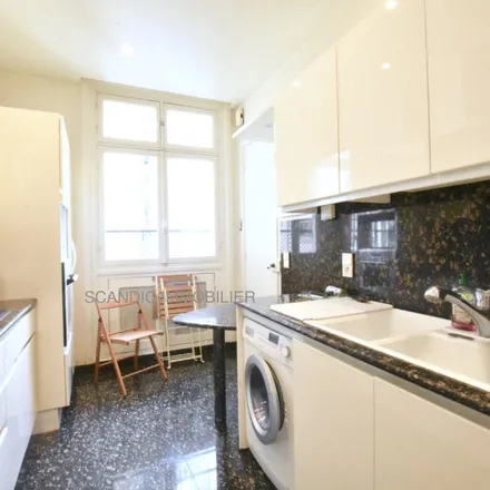 Rent this 3 bed apartment on 45 Avenue de la Bourdonnais in 75007 Paris, France
