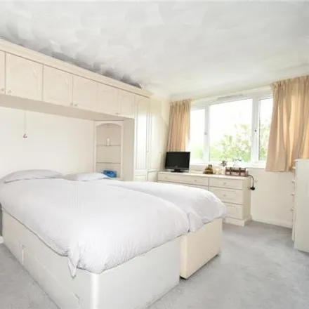 Image 6 - Kennett Court, Oakleigh Close, Swanley, BR8 7WP, United Kingdom - Apartment for sale