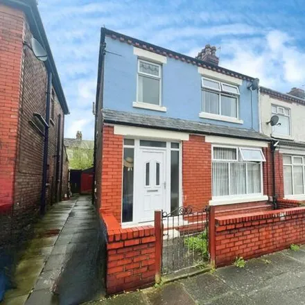 Buy this 3 bed house on Park Road in Widnes, WA8 6HD