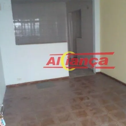 Rent this 3 bed house on Rua Oito in Cocaia, Guarulhos - SP
