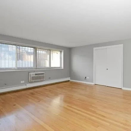 Image 2 - 10604-10618 South Walden Parkway, Chicago, IL 60643, USA - House for rent