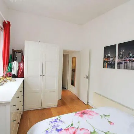 Rent this 1 bed duplex on 7 Arnhem Way in London, SE22 8TS