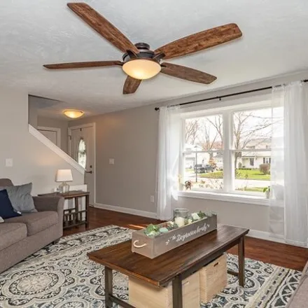 Image 5 - 3886 Nantucket Drive, Oak Hill Village, Willoughby, OH 44094, USA - House for sale