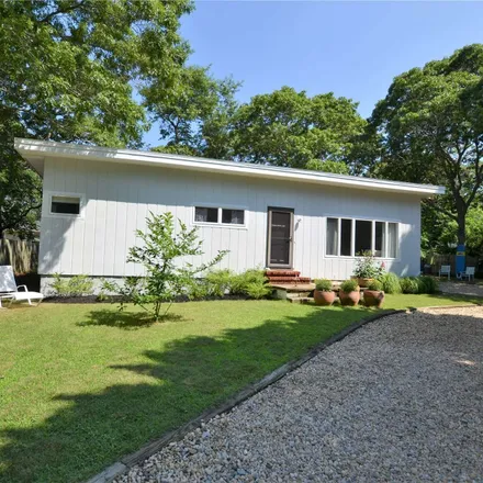 Rent this 3 bed house on 33 Fanning Avenue in Newtown, Hampton Bays