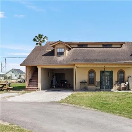 Buy this 6 bed house on Mile 2 West Road in Progreso, Hidalgo County