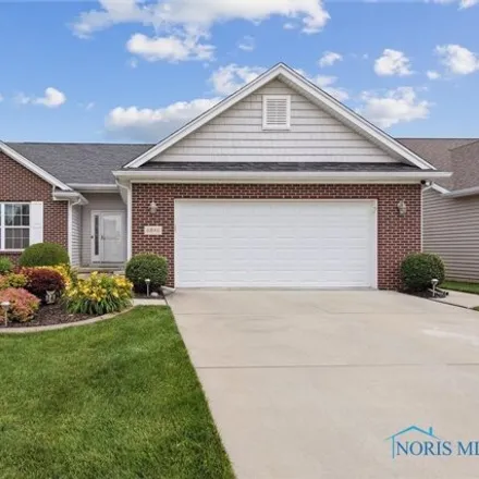 Buy this 3 bed house on 6846 Southpine Ct in Maumee, Ohio