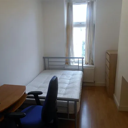 Image 9 - Treorky Street, Cardiff Cycleway 1, Cardiff, CF24 4HT, United Kingdom - Apartment for rent