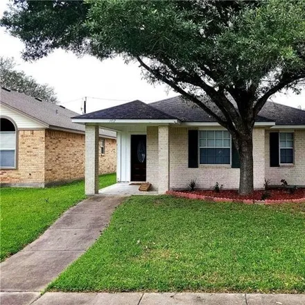 Buy this 3 bed house on 151 Idylwood Place in Victoria, TX 77901