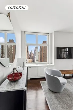 Image 3 - Hairapy By ET, 3rd Avenue, New York, NY 10035, USA - Condo for sale