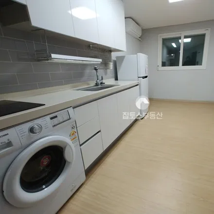 Image 3 - 서울특별시 강동구 암사동 491-52 - Apartment for rent