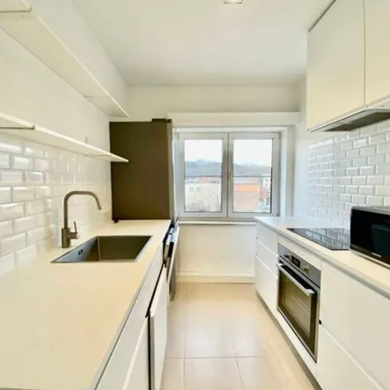 Rent this 3 bed apartment on Quai Saint-Léonard 45 in 4000 Liège, Belgium