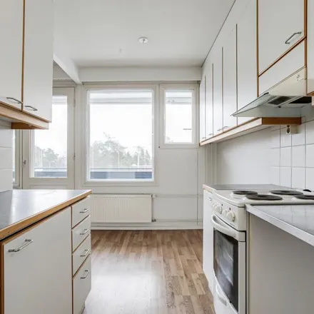 Rent this 3 bed apartment on Pitkänkalliontie 9 in 02170 Espoo, Finland