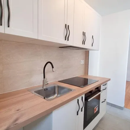 Rent this 3 bed apartment on Quai D-E in Passage Platrière, 37000 Tours