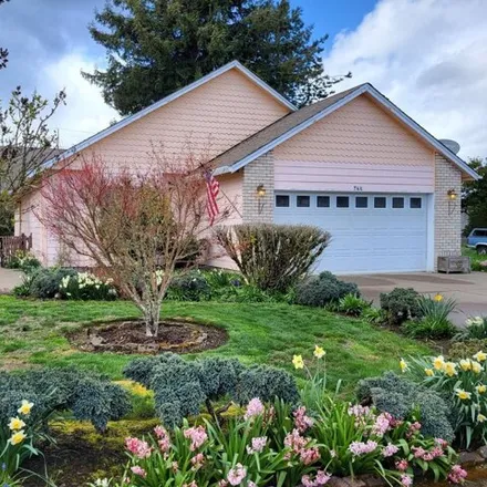 Buy this 3 bed house on 750 Southeast Justin Street in Sheridan, Yamhill County