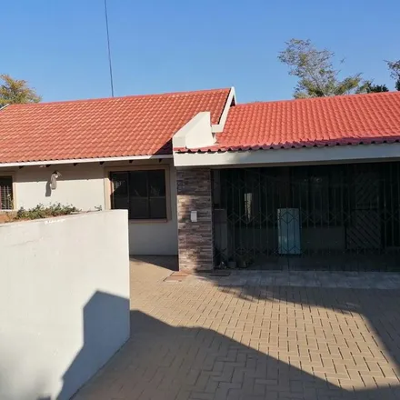Image 3 - Dubloon Avenue, Wilgeheuwel, Roodepoort, 1734, South Africa - Apartment for rent