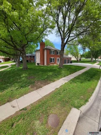 Image 3 - 2915 North 72nd Street, Lincoln, NE 68507, USA - House for sale