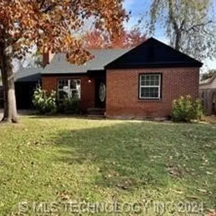 Buy this 2 bed house on 4127 South Owasso Avenue in Tulsa, OK 74105