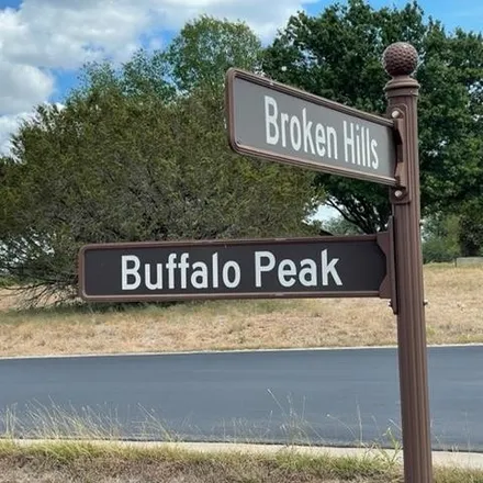 Image 3 - 200 Buffalo Peak Drive, Horseshoe Bay, TX 78657, USA - House for sale