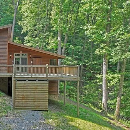 Image 2 - 2713 Country Club Rd, Big Stone Gap, Virginia, 24219 - House for sale