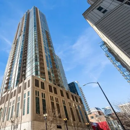 Buy this 3 bed condo on 21 E Huron St Apt 4204 in Chicago, Illinois