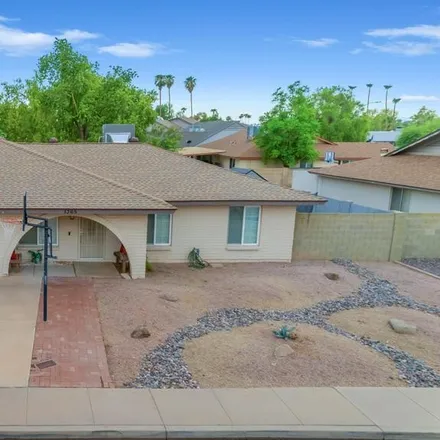 Buy this 4 bed house on 1355 West Nido Avenue in Mesa, AZ 85202