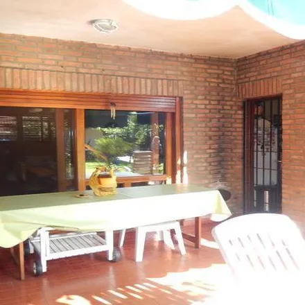 Buy this 3 bed house on Alsina 560 in Quilmes Este, Quilmes